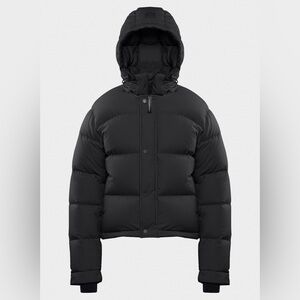 SUPER PUFF SHORTY BLACK